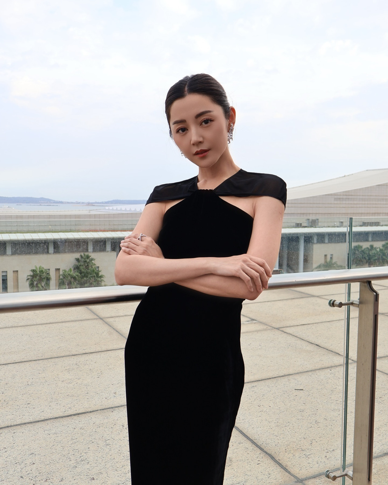 衛詩雅結婚|衛詩雅過大禮晒巨型龍鳳鈪金豬牌 醫生未婚夫錫到燶豪華排場超誇張 | UHK 港生活