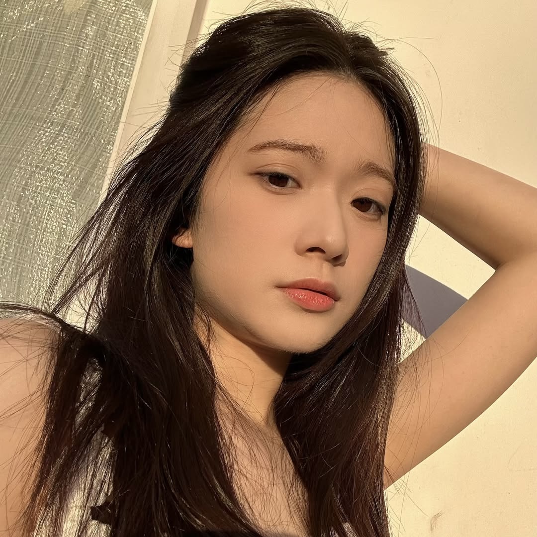 雲浩影16歲清純舊照曝光！翻唱連詩雅代表作！仙氣美貌獲讚「由細靚到大」！