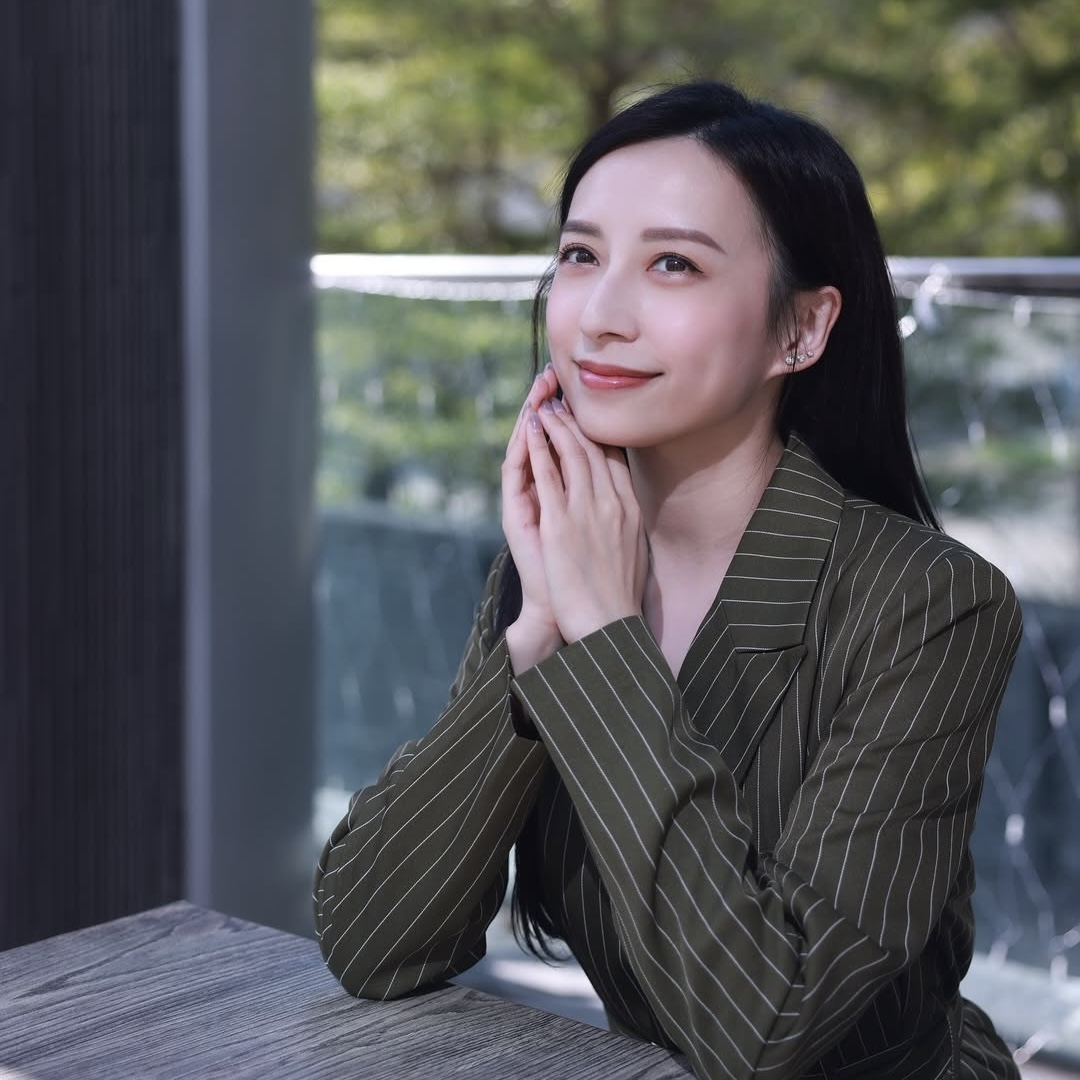 出爐視后龔嘉欣緋聞情史只公開認愛一人！情路波折曾被前度家暴！近年坦認想結婚！