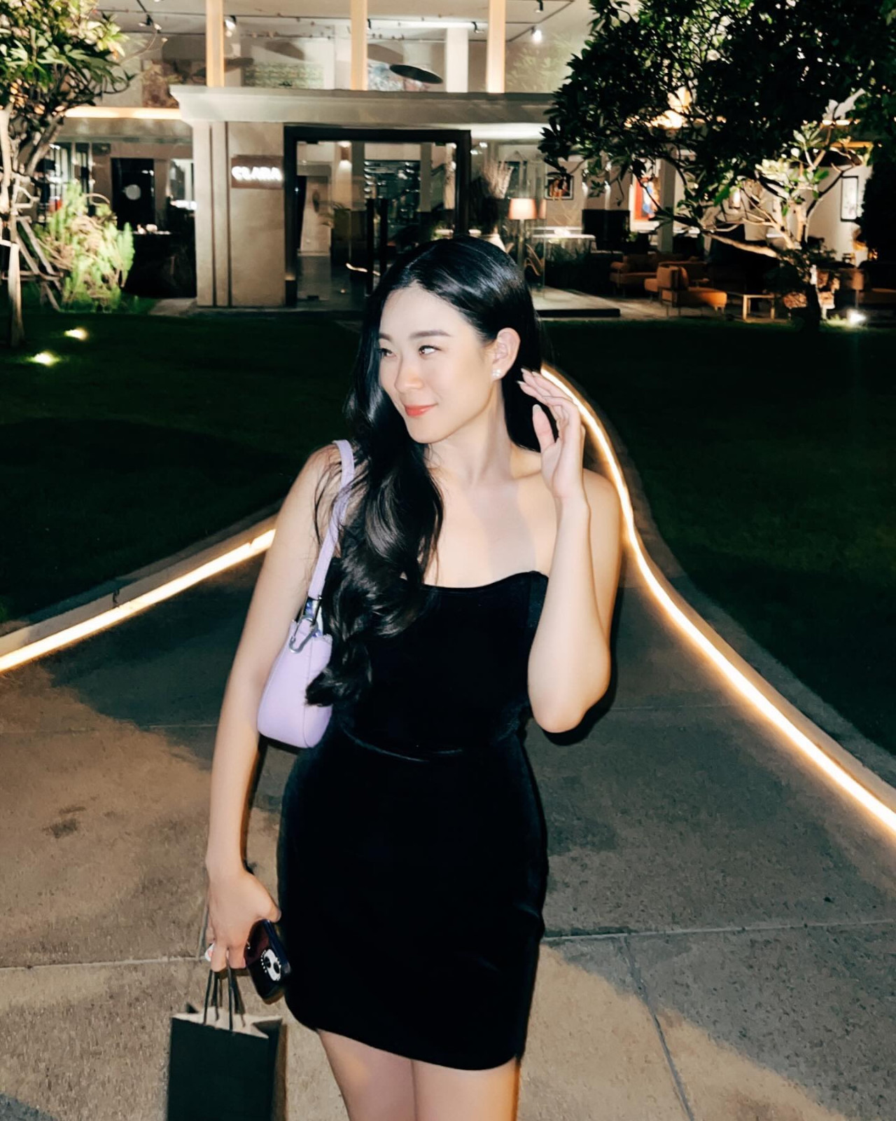 陳懿德元朗豪宅大搞27歲生日派對！緋聞男友現身大方合照愛得高調？！