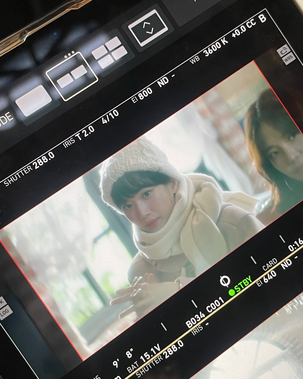 李鐘碩文佳煐香港拍攝新劇《瑞草洞》！獨家直擊男神帥氣現身北角街頭！