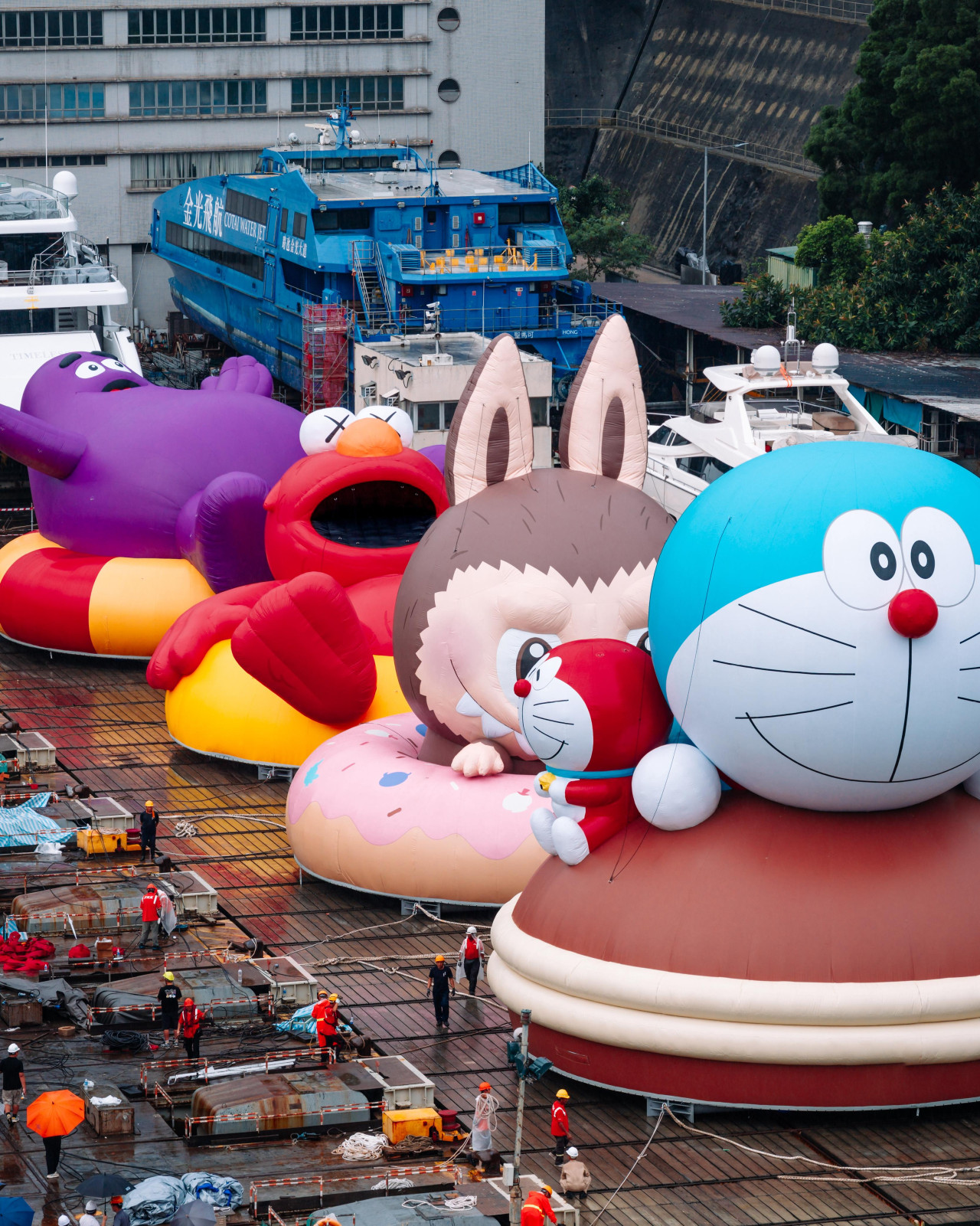 不只多啦A夢！滑嘟嘟、LABUBU齊聚維港巡遊市集入場及購票全攻略 | U Travel