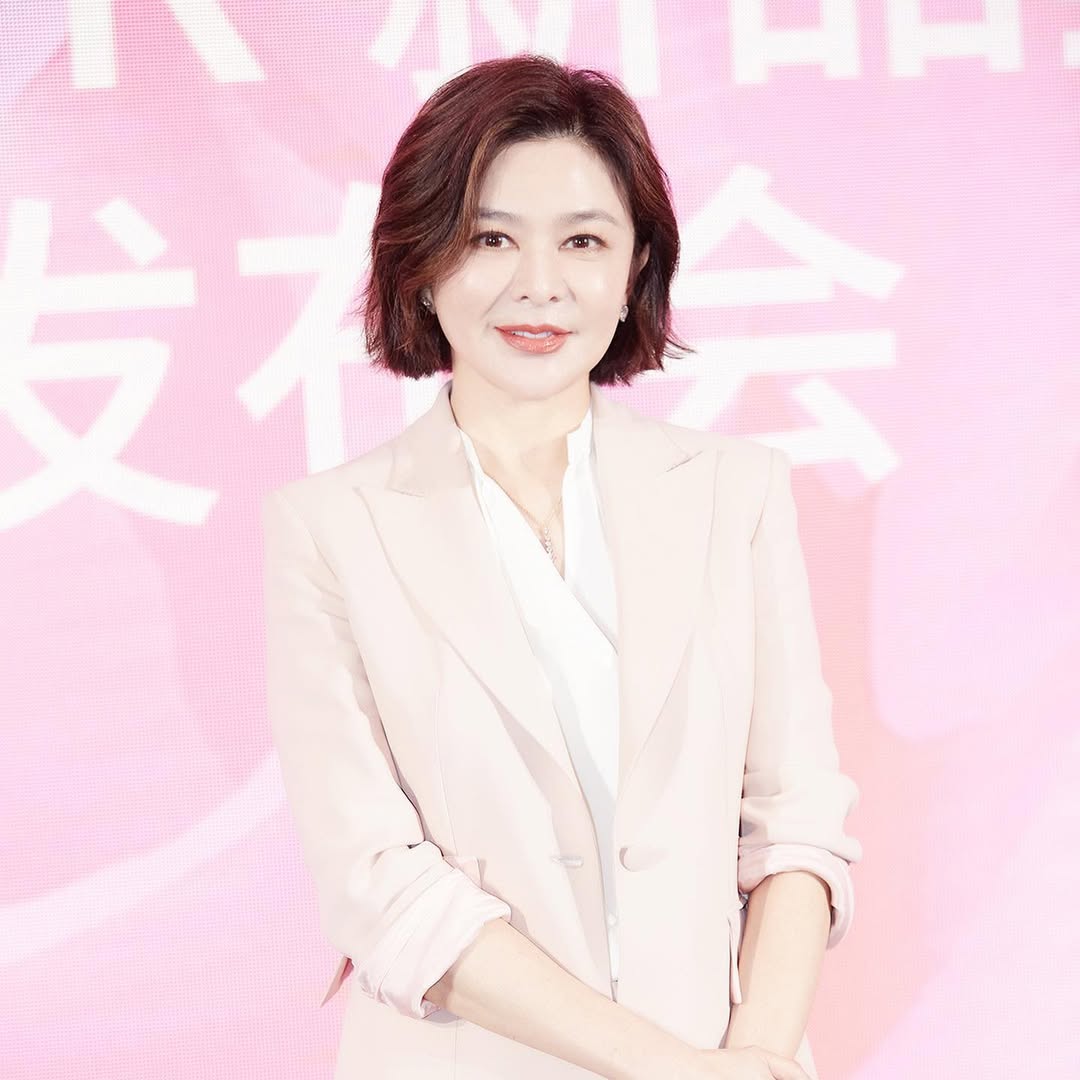 63歲關之琳生圖流出曝光零修飾容貌！一舉動極親 …