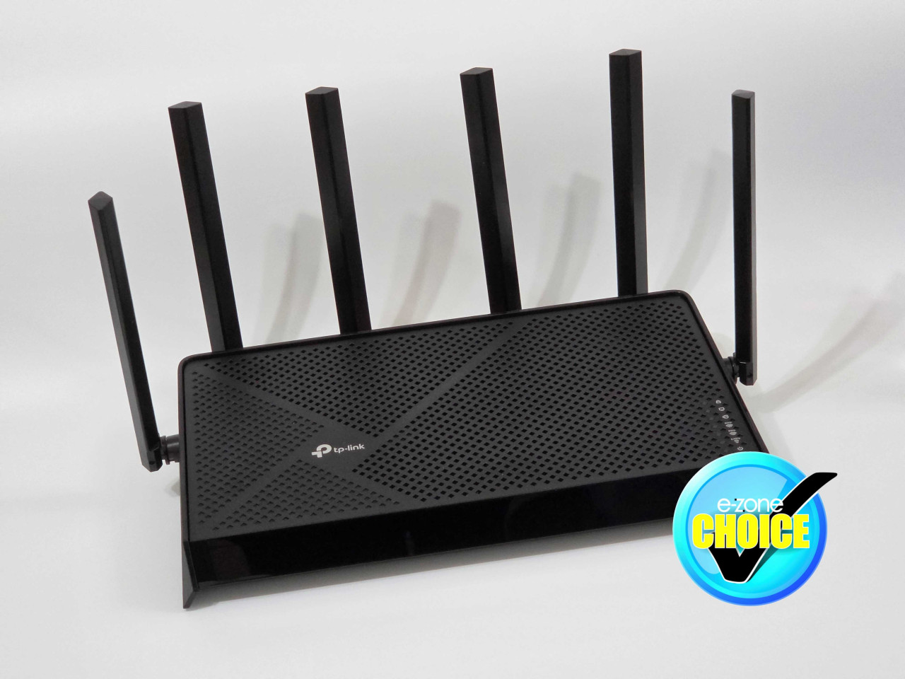 TP-Link Archer BE600 實測！$1999 盡享 10G 傳輸與三頻 Wi-Fi 7 極速！ | ezone