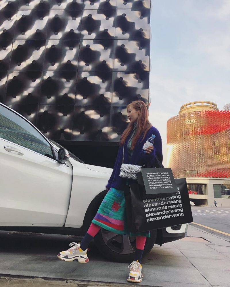 【波鞋】7對泫雅珍藏波鞋公開！心愛老爹鞋！Nike、Balenciaga、Fendi、Puma都有！