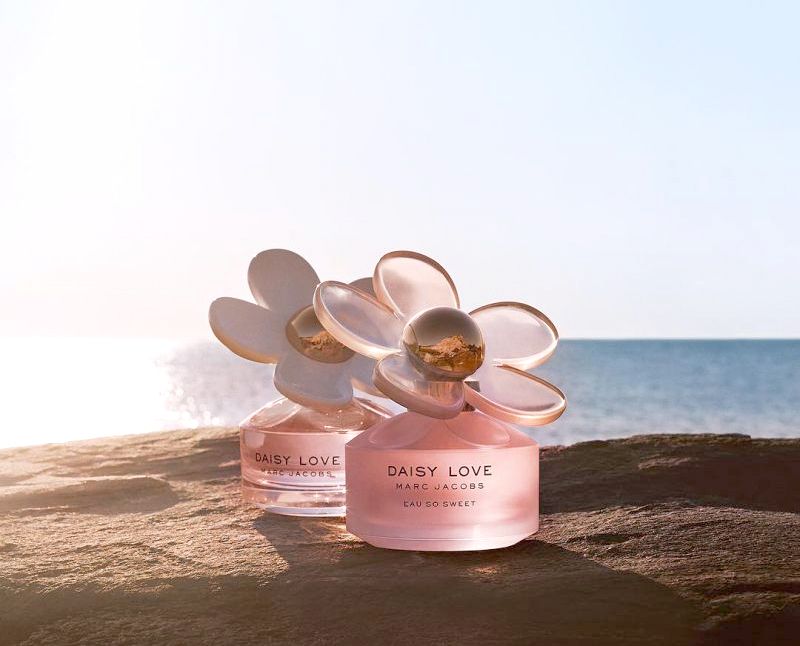 Marc Jacobs推出Daisy Love Eau So Sweet淡香水！外國新品速報！甜蜜花果香氣+超美粉紅瓶身！
