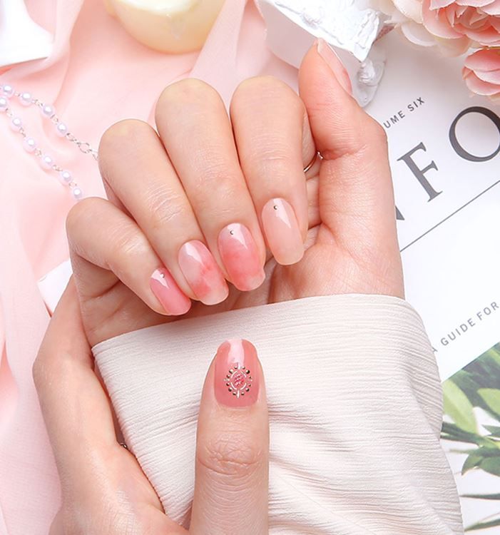  【美甲】輕鬆「貼」上便完成！浪漫櫻花、心形設計！12款韓國粉色系美甲貼合集！