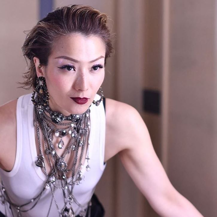 鄭秀文打破沉默：婚姻中共同重要的一課！「不放棄自己，不放棄對方，互相糾正， 互相提點」