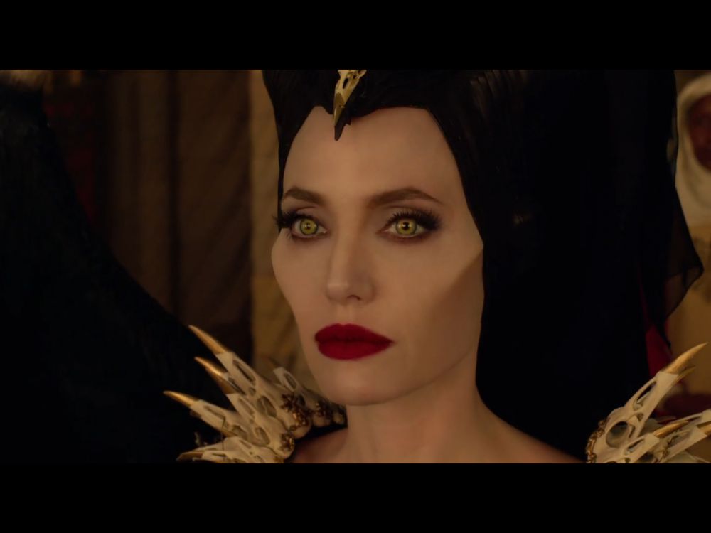 【迪士尼】《黑魔后：沉睡魔咒》最新官方預告片！黑魔后與皇后大鬥法！