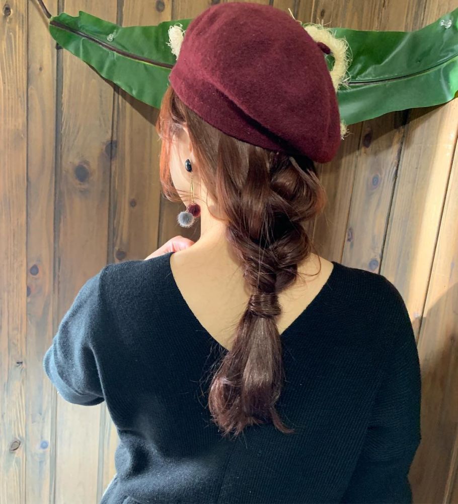 【編髮教學】甜美氣質UP！小顏變髮術！17款夏日清爽低馬尾編髮提案