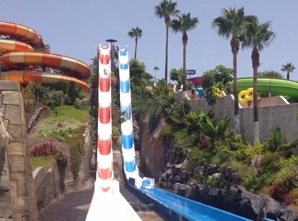 【玩滑水梯注意！】25歲英女玩滑水梯 水流灌入下體致子宮撕裂