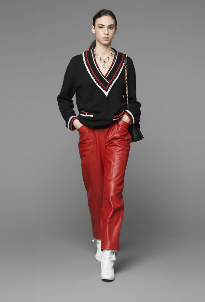 【手袋】精選CHANEL 2019秋冬系列6大袋款！低調黑、灰呈現經典復古型格！