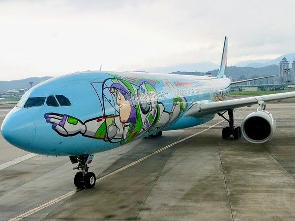 【女生打卡】少女心爆發！迪士尼推出「達菲聯萌號」飛機！天空上被滿滿Duffy幸福包圍！