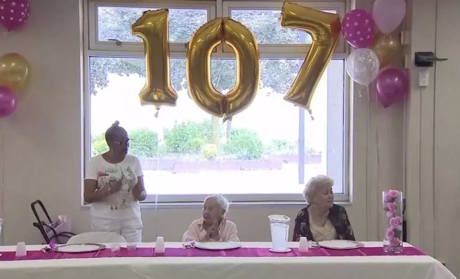 人瑞婆婆分享長壽秘訣︰保持單身！不受結婚束縛！活到107歲仍然好健康！