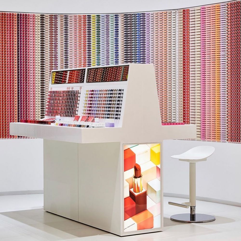 韓國話題性打卡熱點！彩妝新牌Stonebrick巨型積木唇膏牆！