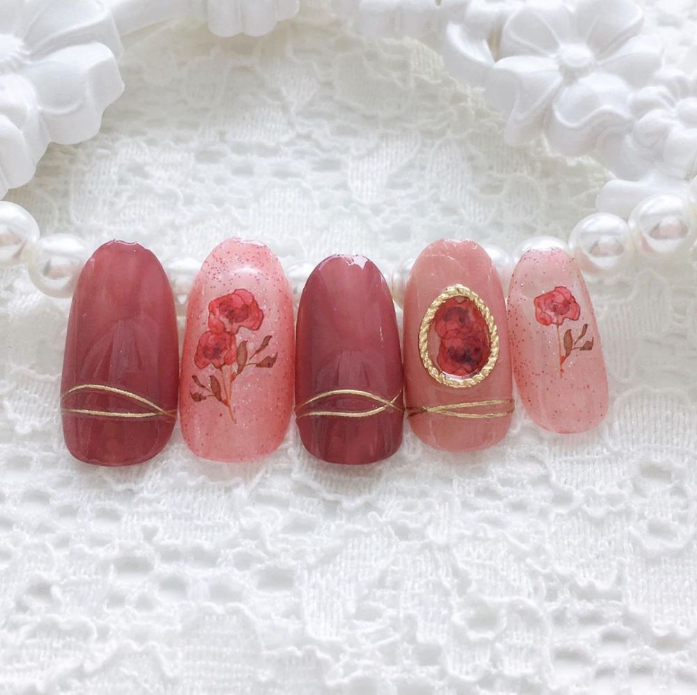 【美甲】超過20款秋冬美甲提案！格紋/雪人圖案！4款顏色最適合聖誕！