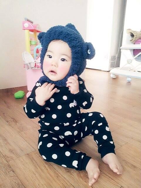 韓國網紅「曲奇小女孩」長大了！Baby Yebin已經10歲大、擁有大眼睛鵝蛋臉！化上淡妝像少女！