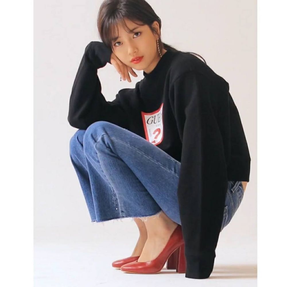 【Pantone 2020年代表色】5大「經典藍」穿搭技巧！利用絨面增加優雅感、加入牛仔元素！