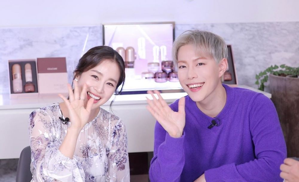 40歲金泰希新劇現場照曝光！網民盛讚零走樣清純美貌！化妝包/凍齡保養法公開！