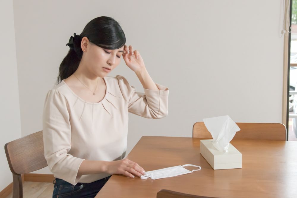 【武漢肺炎】市面出現黑心口罩！網友懷疑口罩被重複使用！有污跡、厚度比紙薄！