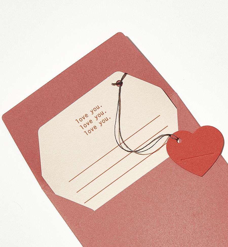 【情人節2021】9樣浪漫情人節禮物提案！法式手作玫瑰／製作屬於兩人的音樂列表！