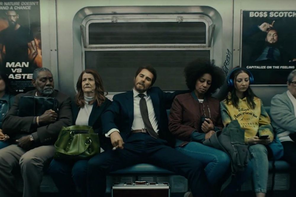 Taylor Swift新歌MV喬裝成男人！諷刺性別不平等！網民：完全認不出！