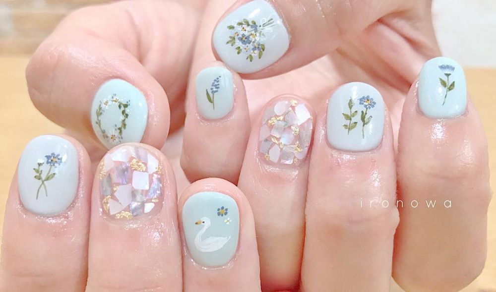 【美甲提案】30款春夏美甲提案！清新薄荷/湖水綠色！北歐風植物手繪圖案、低調奢華貝殼亮片！