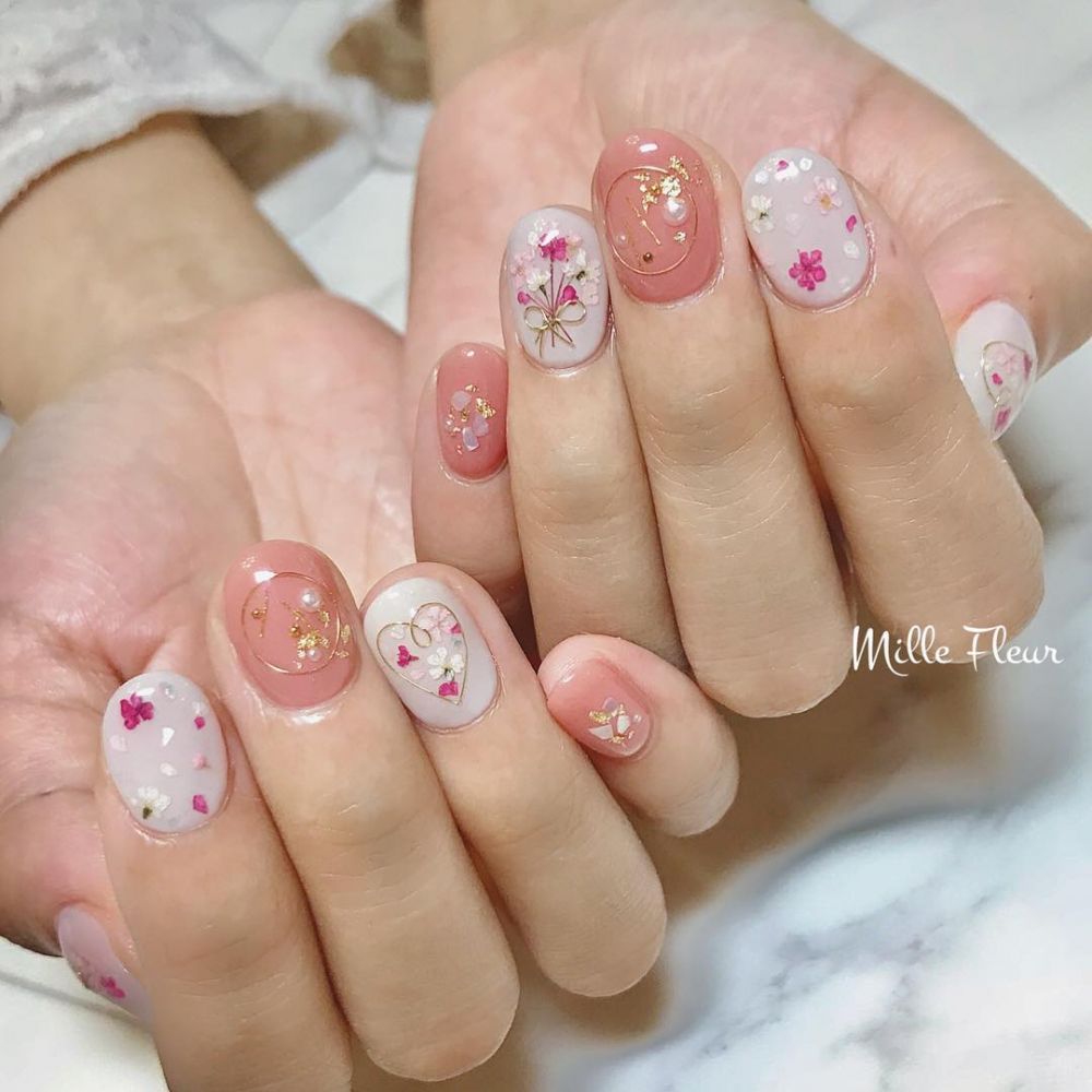 【美甲2020】超過30款清新花卉美甲提案！3大日系Gel甲IG推介！