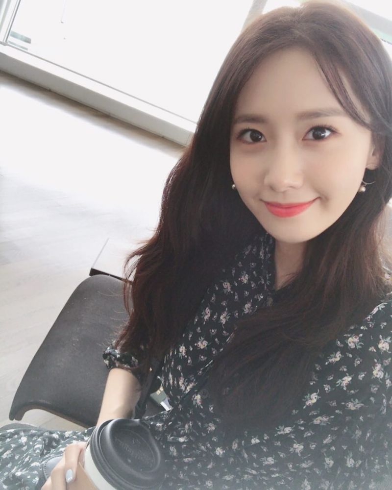 5大韓星自拍秘訣！跟IU、秀智學自拍！學懂「這招」讓你瘦臉、顏值飆升！