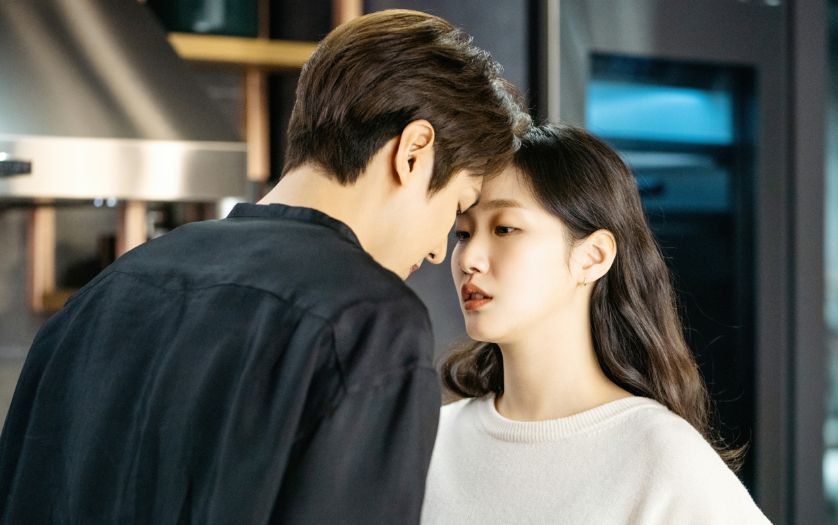 貼心男友親手洗被月經弄髒的床單！日本網友分享7個另一半超sweet舉動！