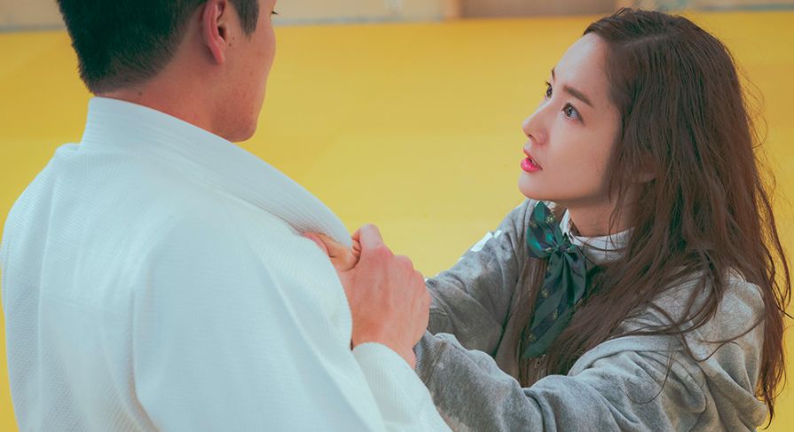 男友想分手？13個情侶分手警號！身體語言專家：眼神總是看左邊=正在說謊！