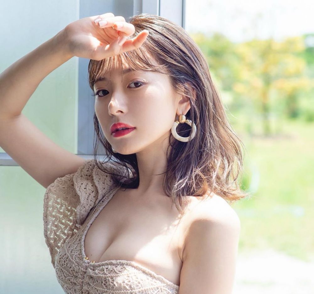 【豐胸按摩】日本話題「豐胸按摩術」！專家示範8個按摩動作&穴位！實測10分鐘升1罩杯？