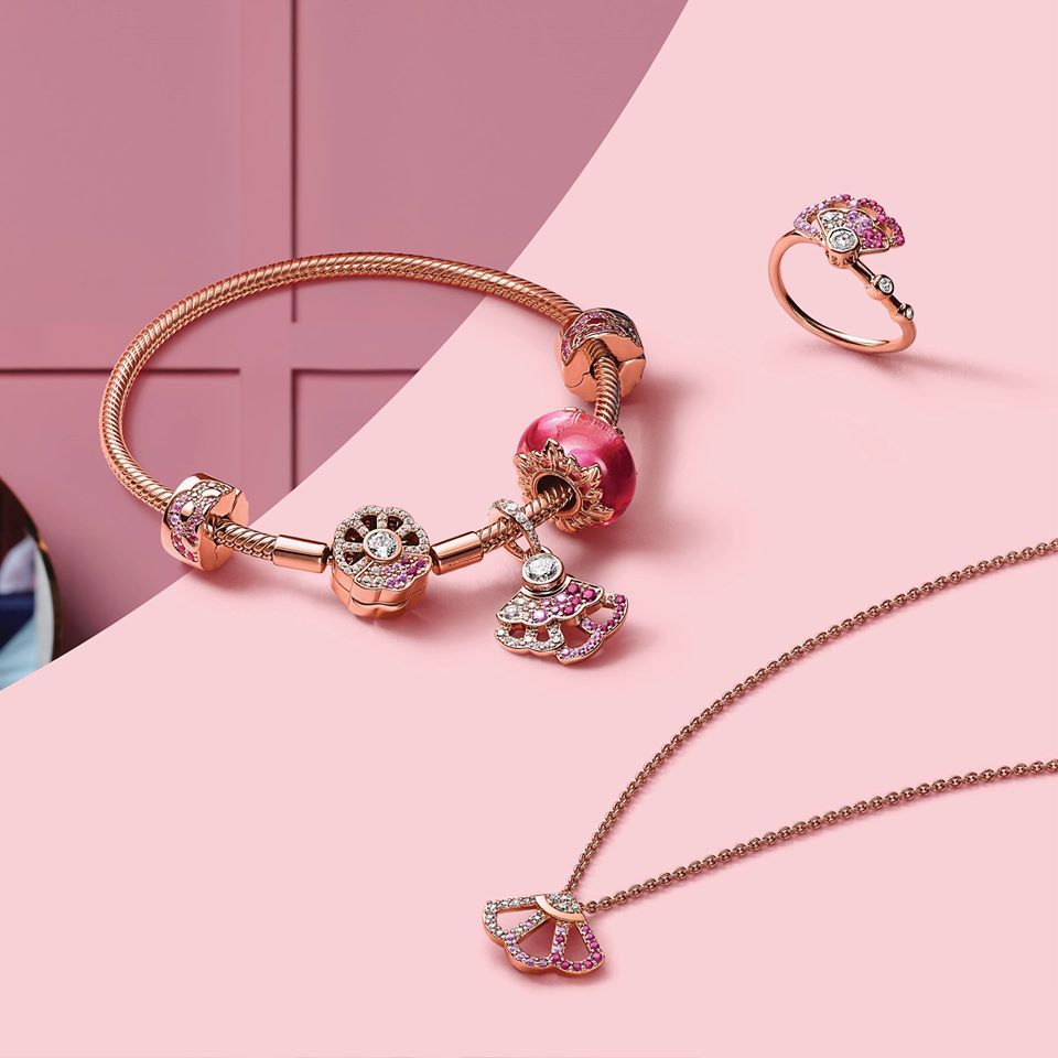 PANDORA限時購物優惠！買滿指定金額即送手鏈！附16款氣質手鏈串飾推介！