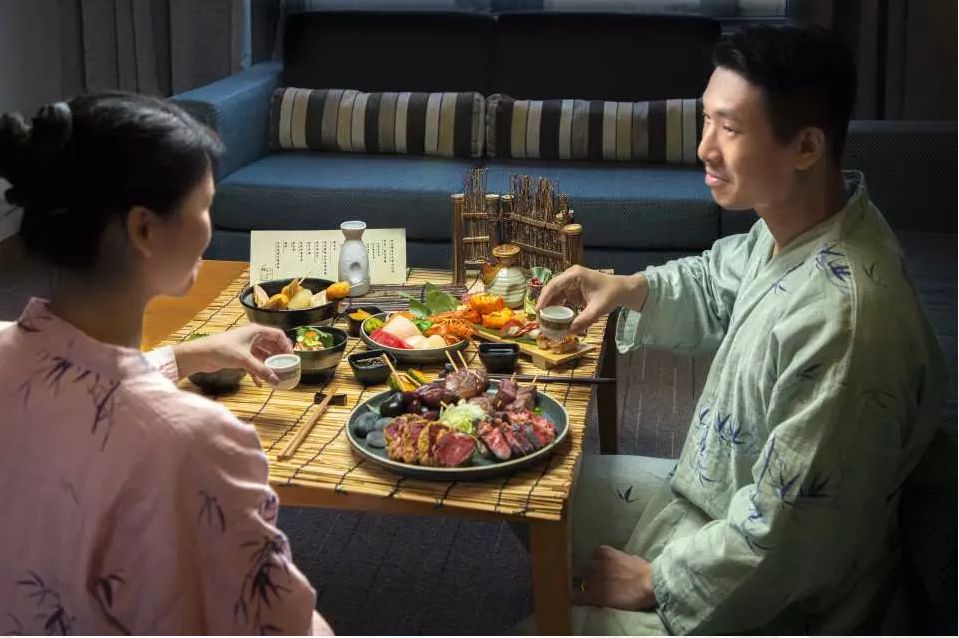 【好去處】灣仔酒店一泊二食住宿優惠！房內享用和牛日式早/晚餐！HK$399/人+免費迷你吧&生日驚喜！