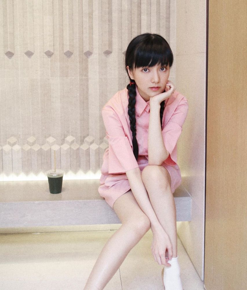 【遮肚腩】陳嘉寶分享4招孕婦顯瘦穿搭！懷孕9個月依然不見孕肚！「這樣」完美遮蓋大肚腩！