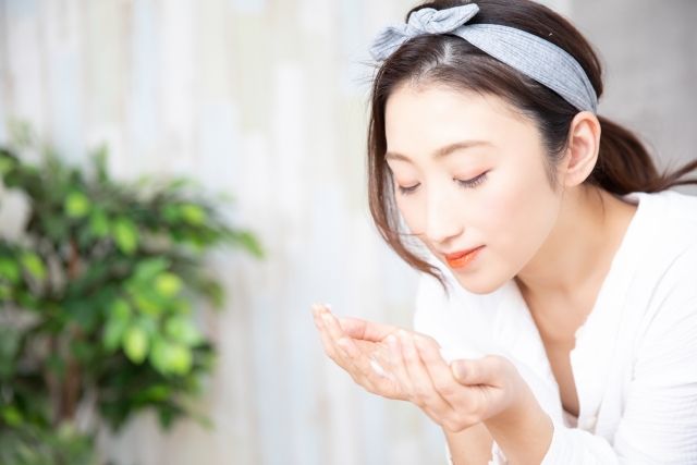 日本美容師教你「正確卸妝法」！ 這樣會爛臉！3大類產品卸妝步驟公開！