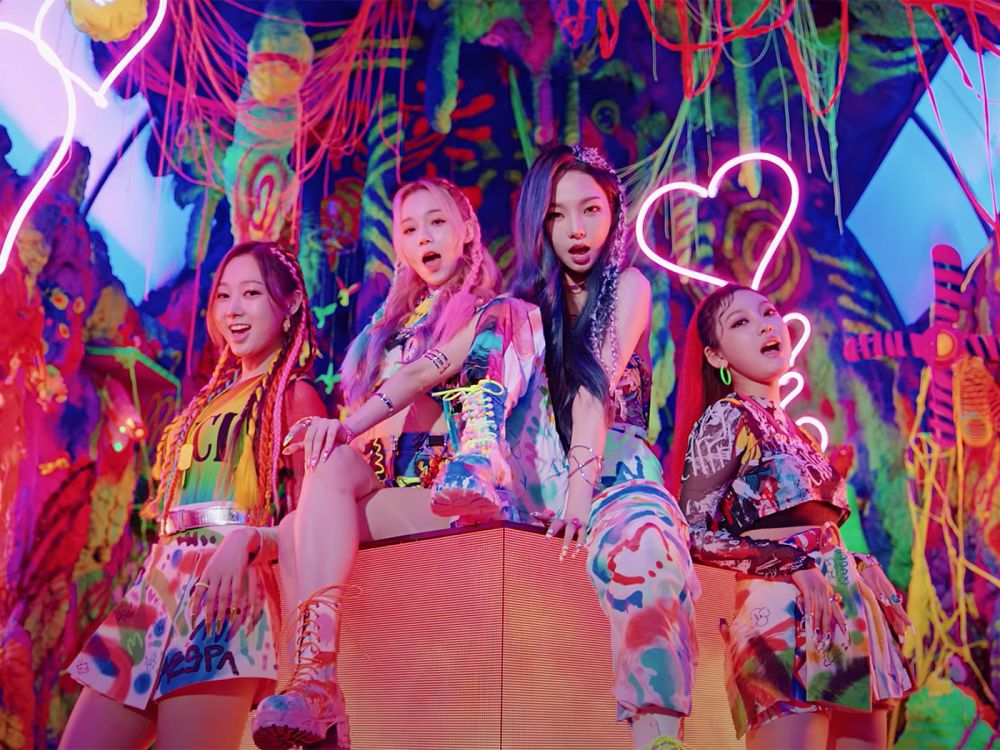 SM新女團aespa中國成員與Jennie撞樣？引起當地熱烈討論！韓國網民：越看越像！