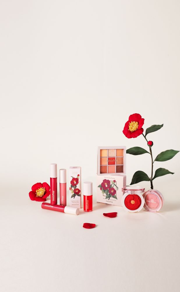 innisfree全新山茶花限定彩妝率先看！絕美花漾浮雕胭脂！附春日妝容教學！