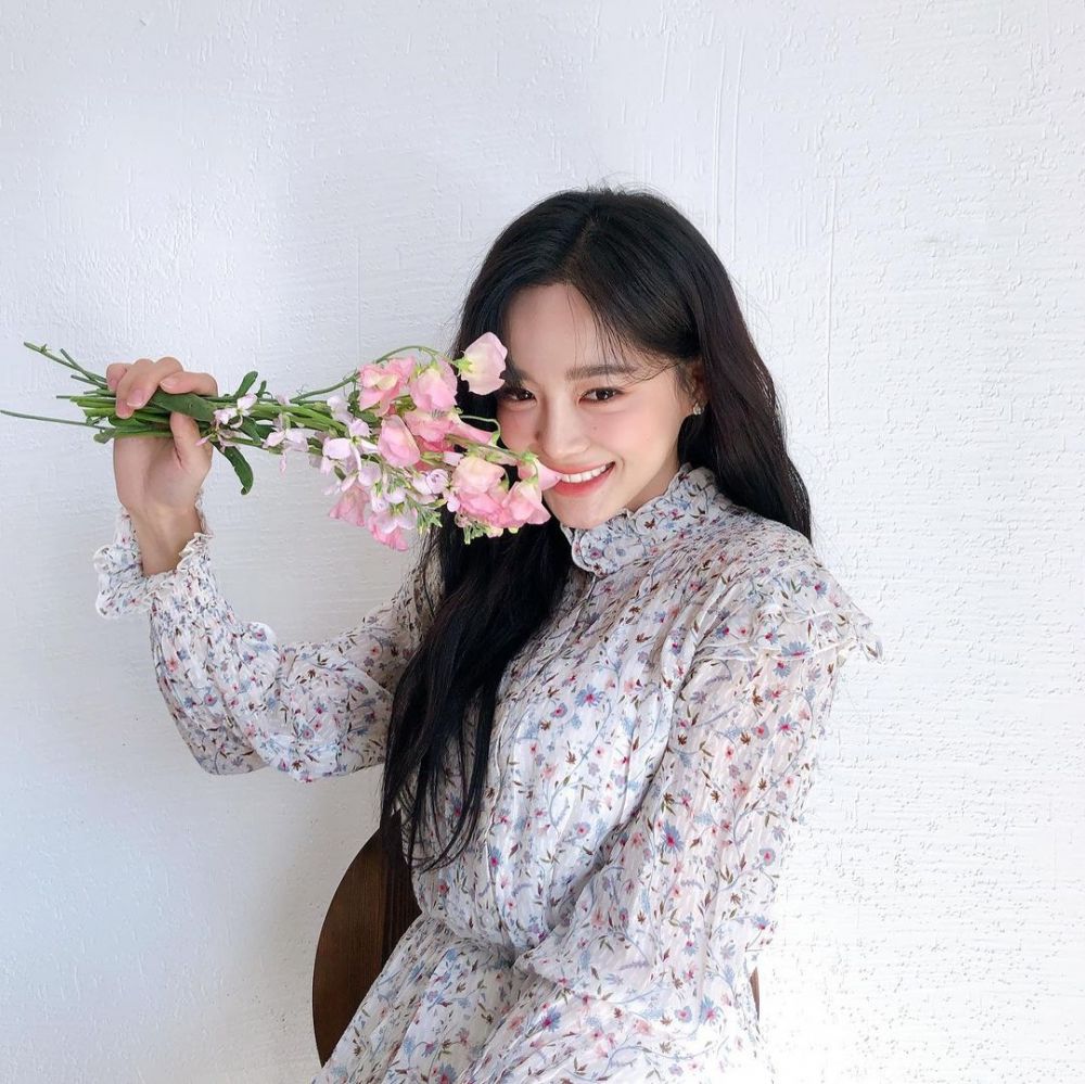 8個春夏季穿碎花衫加分小技巧！ 不怕顯老變「大媽」！按氣質、膚色挑選！