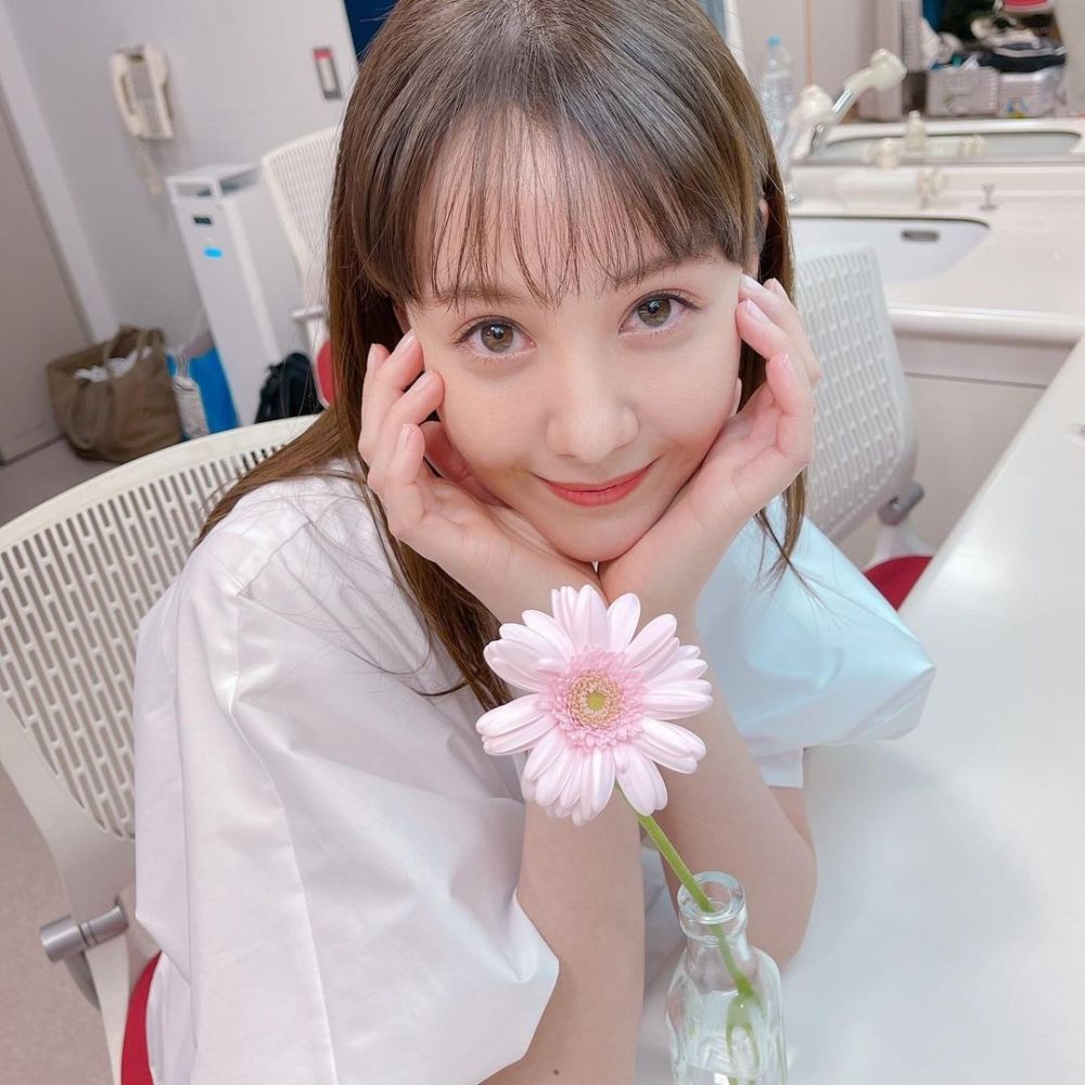 日本女生迷人電眼秘訣！隨身必備眼藥水！附改善眼袋按摩方法！