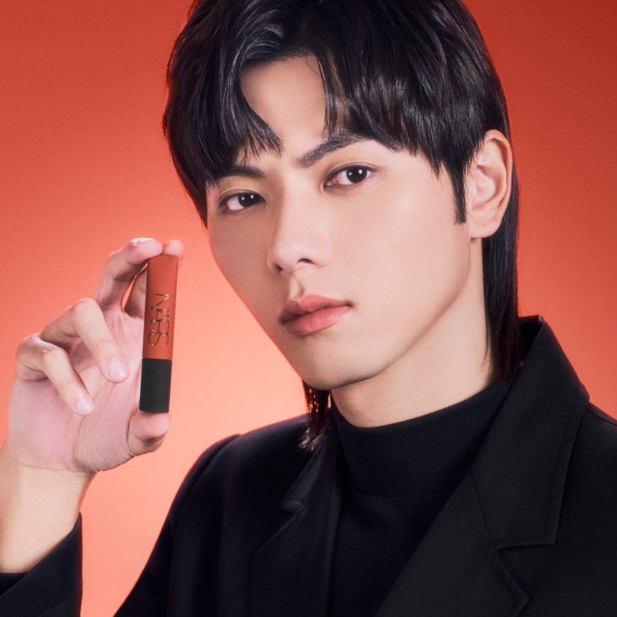 193郭嘉駿@ERROR X NARS挑戰空氣柔霧唇釉！內附193獨家互動片段+手機桌布！