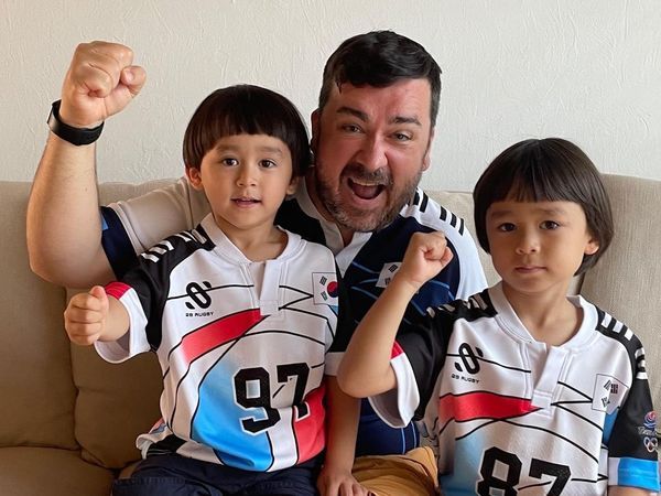 《超人回來了》5歲William換上帥氣短髮！即將從節目下車！ 20張舊照回顧可愛時刻！