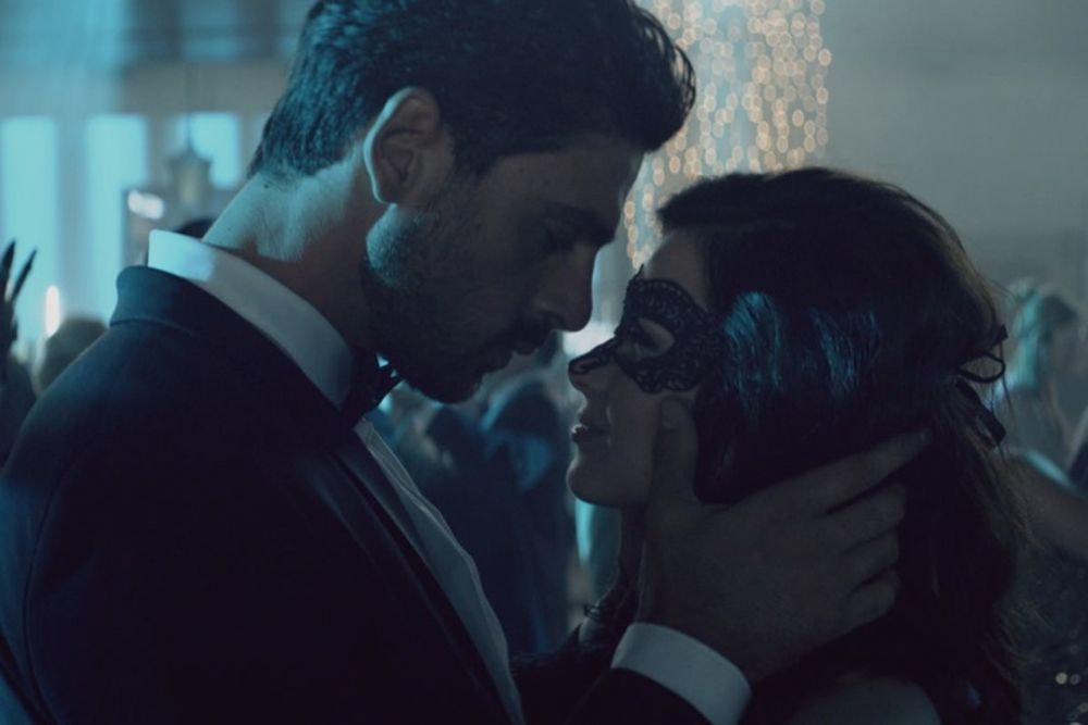 Netflix情慾電影《禁室365天》續集！大膽裸露情色場面！4月底上線堪稱波蘭版《格雷》！