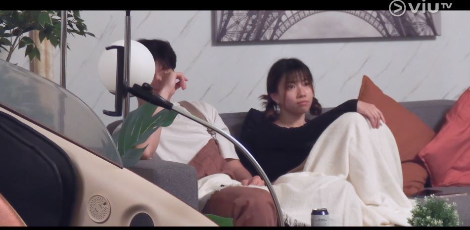 戀愛Staycation | 雀仔鄧亦雯被指「溝仔手段」高超！擊敗勁敵Kylie！IG晒34E水着照與真實身份超大反差！