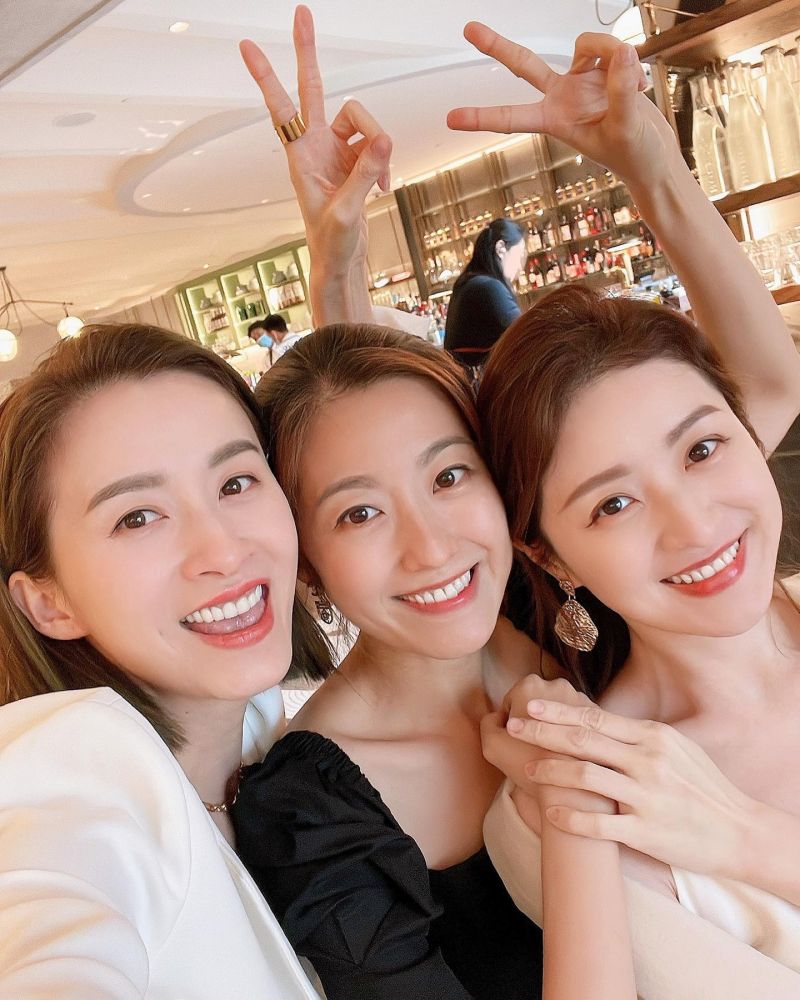 徐淑敏與沈卓盈、陳自瑤閨蜜飯局曬靚相！被大讚Keep得最好！三孩之母白富美！