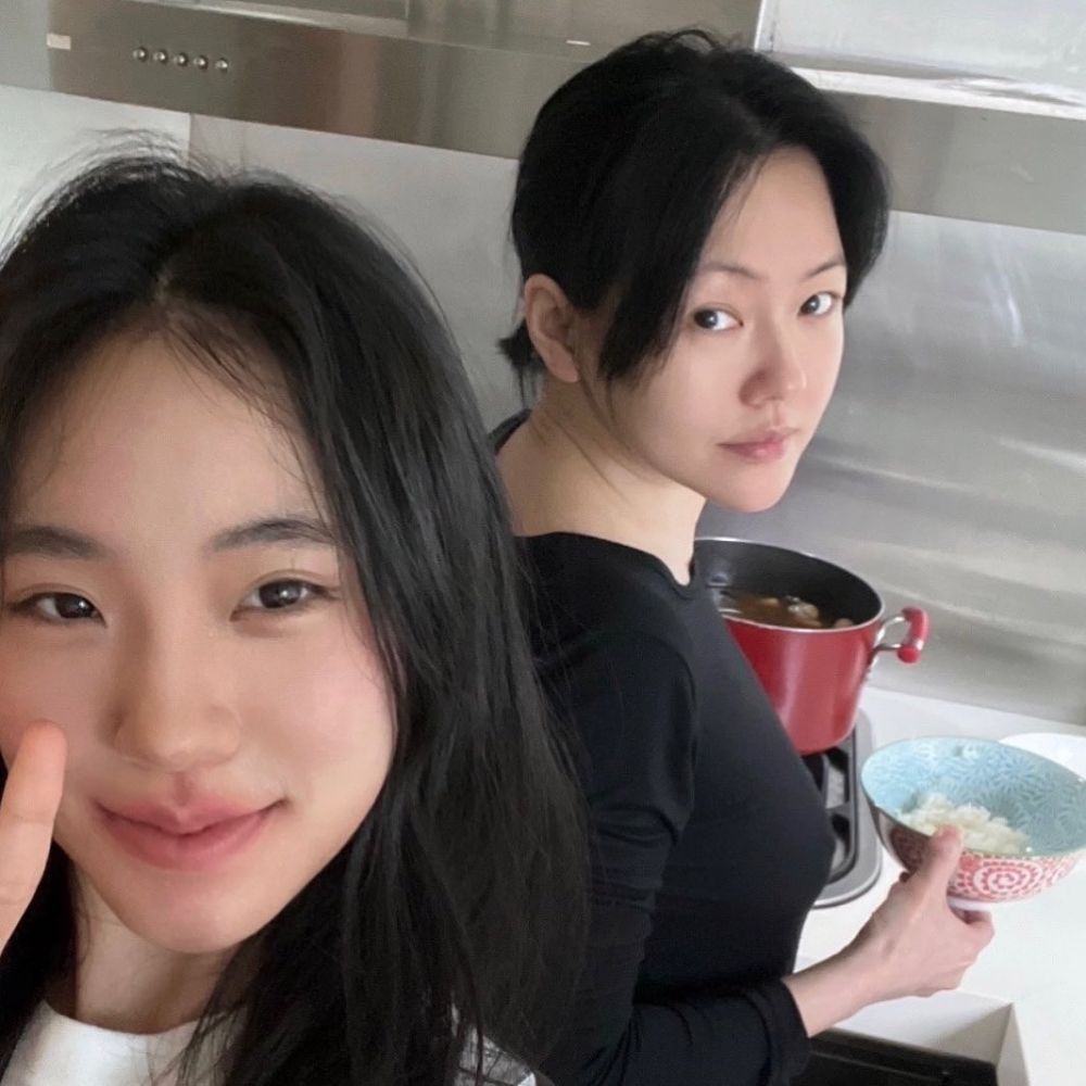 小S二女兒許韶恩逆天長腿超吸睛！水着照被讚有超模潛質！遺傳媽媽高顏值基因！