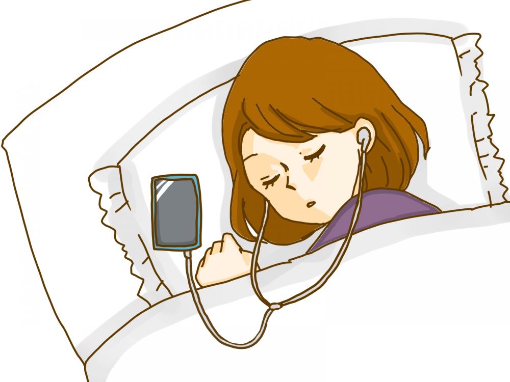 女生戴耳機聽歌睡覺險「耳聾」！求醫得知真相嚇壞！醫生：音量超過60%有損聽力！