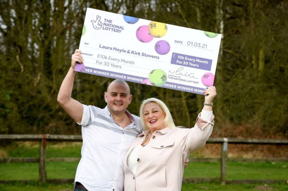 英國情侶中彩券頭獎喜獲3千萬巨額！男友想結婚卻被狠飛！女方用「一漏洞」將獎金據為己有！