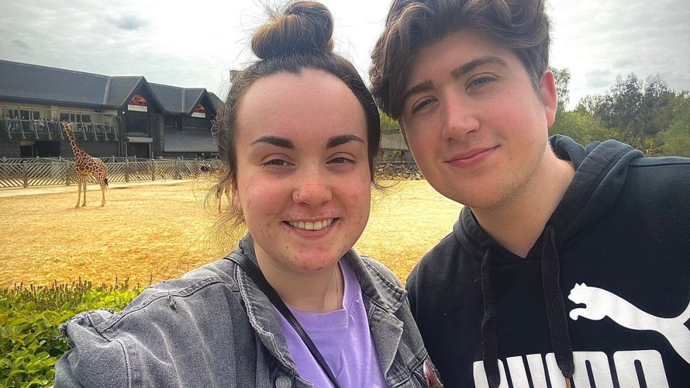 情侶簽「同居協議」分配家務！具法律效力不遵守可提告！網民：「咁麻煩不如分手！」