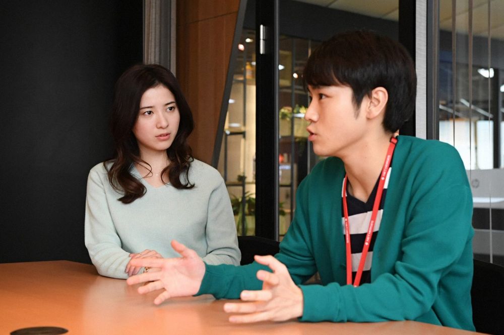 台女職場異性緣好遭男同事嘲諷！網民驚見「蛛絲馬跡」猜測：佢暗戀你！